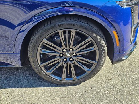 New 2026 Cadillac Lyriq V image 9