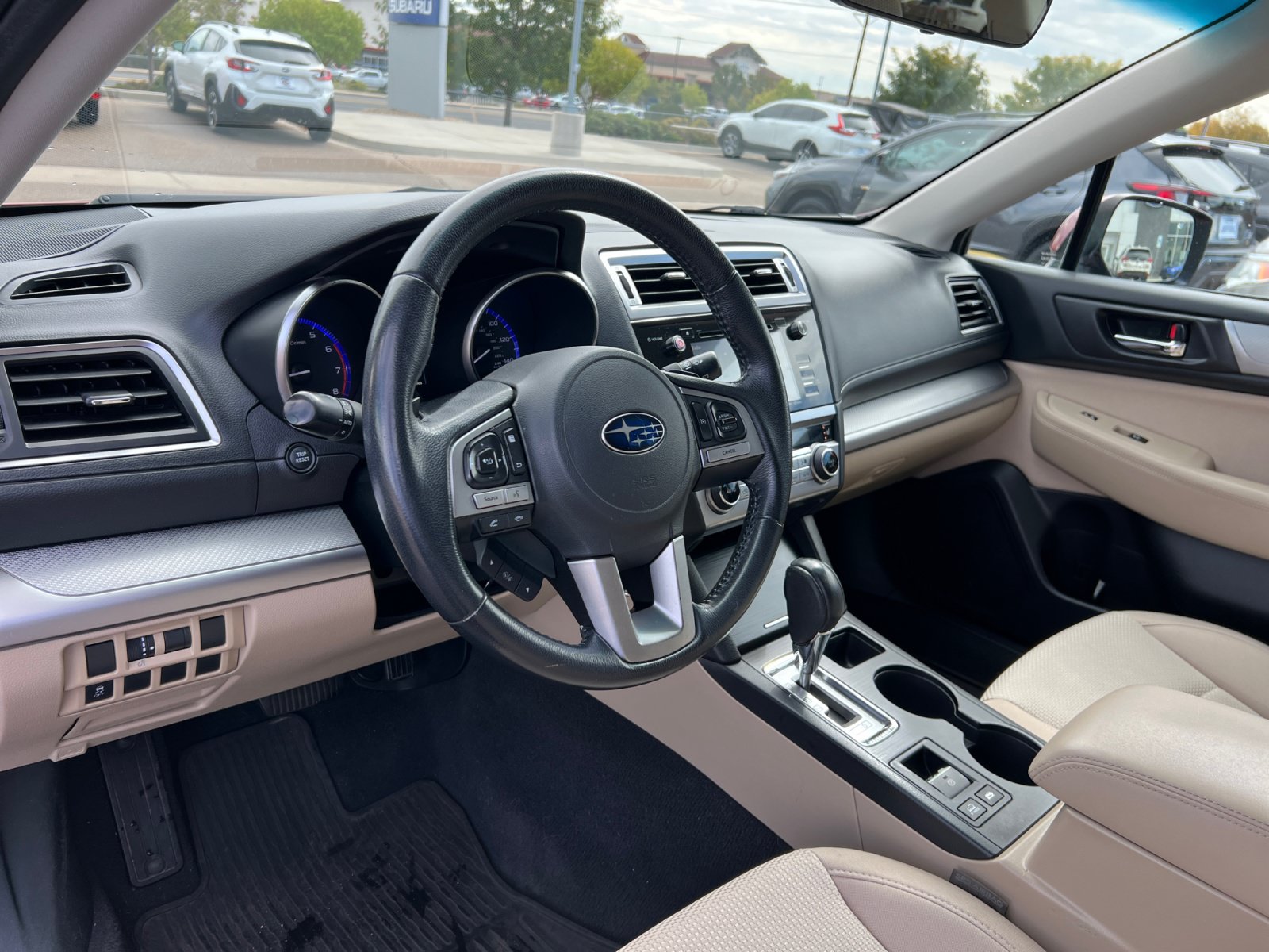 Used 2017 Subaru Outback 2.5i Premium w/ Popular Package #1 AWD/4WD image 13