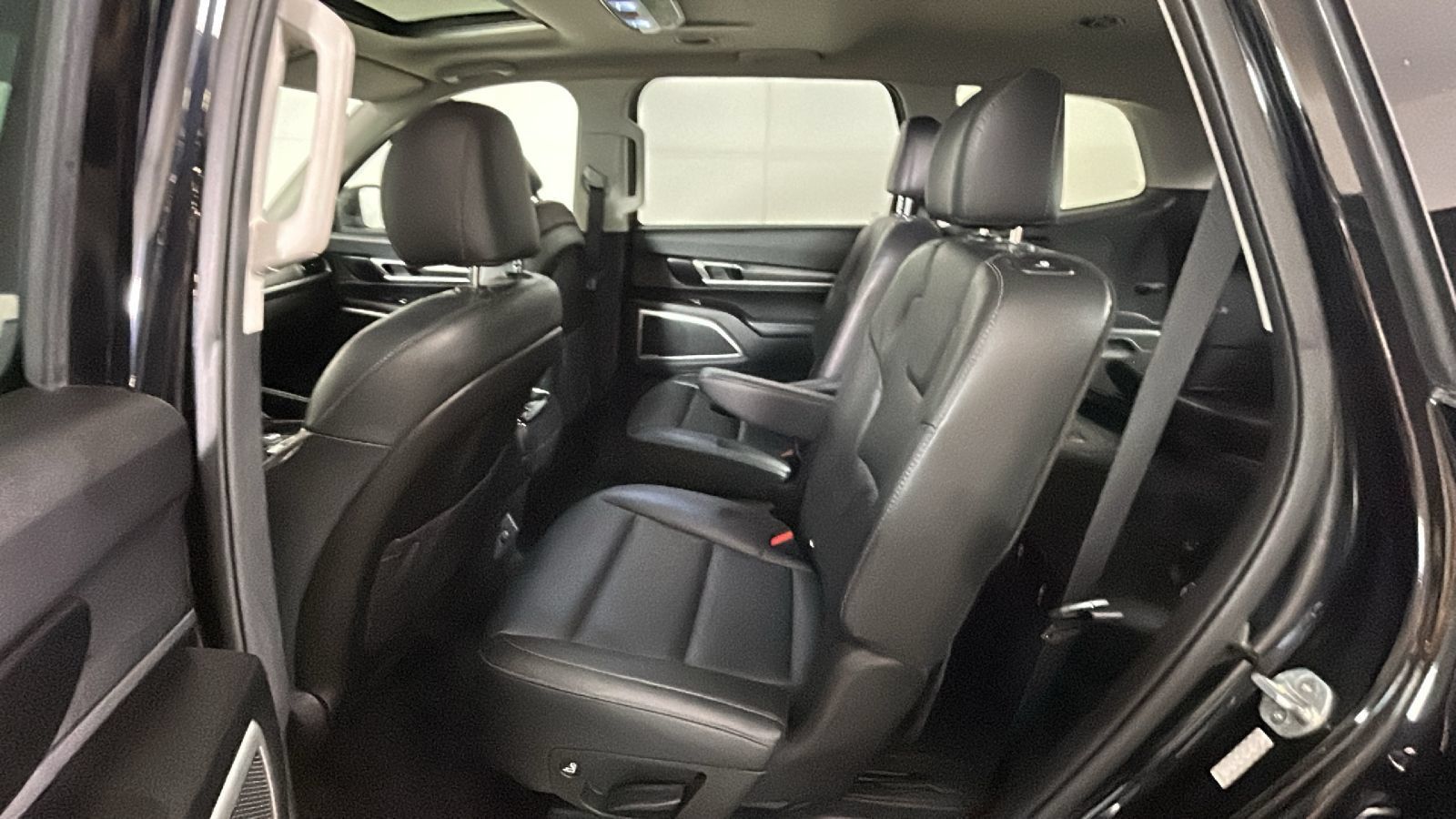 Used 2021 Kia Telluride S AWD/4WD image 31