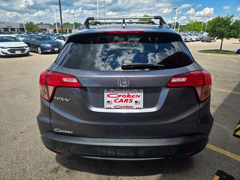 Used 2016 Honda HR-V EX image 4