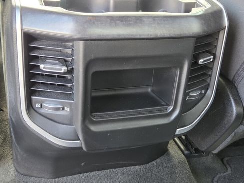 Used 2022 RAM 1500 Big Horn AWD/4WD image 15