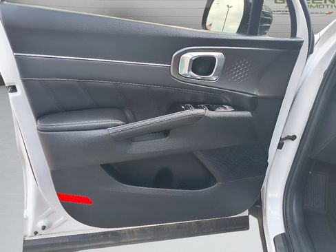 Used 2023 Kia Sorento SX image 15