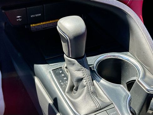 Used 2019 Toyota Camry XSE image 16