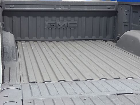 Used 2025 GMC Sierra 1500 AT4 AWD/4WD image 8