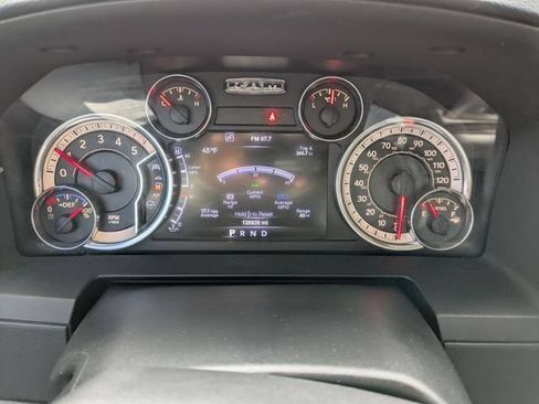 Used 2016 RAM 1500 Laramie w/ Convenience Group AWD/4WD image 28