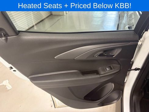 Used 2023 Chevrolet TrailBlazer LT w/ Convenience Package FWD image 15