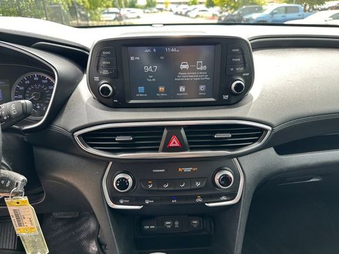 Used 2020 Hyundai Santa Fe SE FWD image 22