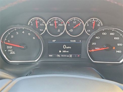 Used 2021 Chevrolet Suburban RST w/ Luxury Package image 12