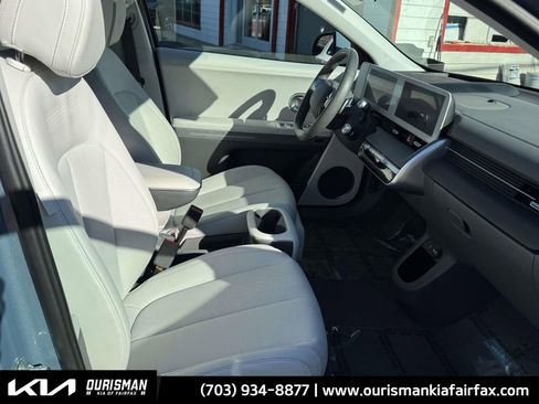 Used 2024 Hyundai Ioniq 5 Limited image 28