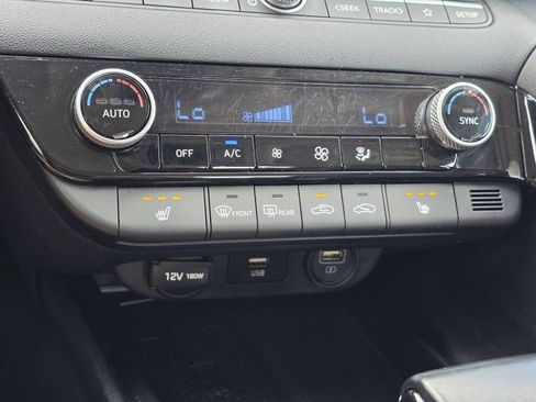 Used 2023 Hyundai Elantra Limited FWD image 24