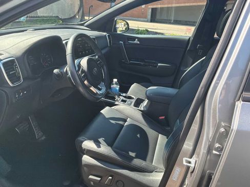 Used 2021 Kia Sportage S w/ S AWD Premium Package image 4