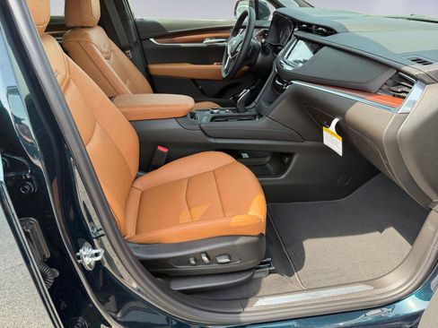 New 2026 Cadillac XT5 Premium Luxury w/ Driver Assist Package AWD/4WD image 13