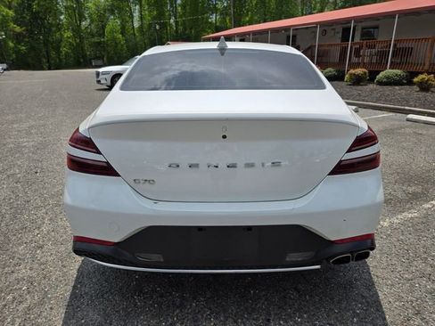 Used 2022 Genesis G70 2.0T RWD image 7