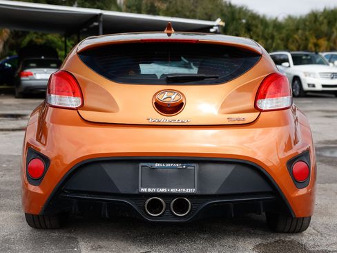 Used 2015 Hyundai Veloster Turbo image 9