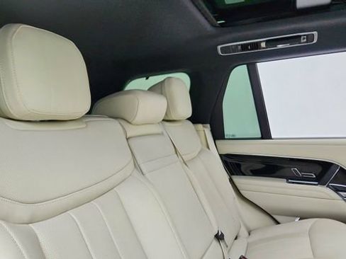 Used 2023 Land Rover Range Rover SE AWD/4WD image 24