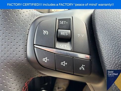 Certified 2025 Ford Escape ST-Line Select AWD/4WD image 44
