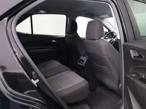 Used 2024 Chevrolet Equinox LT FWD image 18
