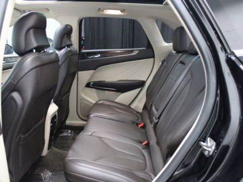 Used 2017 Lincoln MKC Reserve image 23