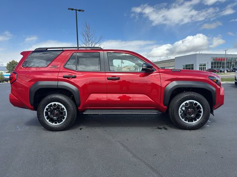 New 2026 Toyota 4Runner TRD Off-Road Premium AWD/4WD image 2