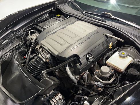 Used 2014 Chevrolet Corvette Stingray Coupe w/ 2LT Preferred Equipment Group image 38