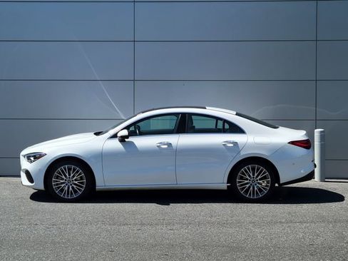 Used 2025 Mercedes-Benz CLA 250 image 2