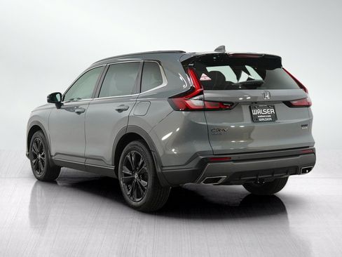 Used 2024 Honda CR-V Sport Touring image 3