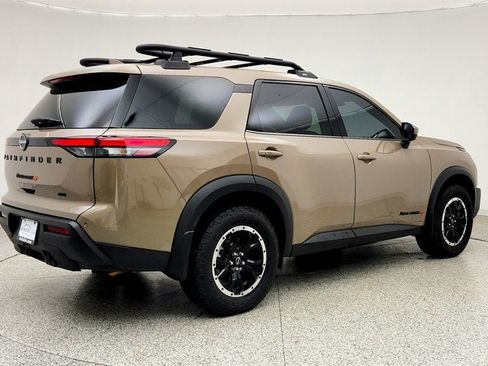 Used 2025 Nissan Pathfinder Rock Creek AWD/4WD image 5