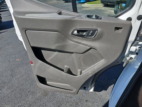 Used 2024 Ford Transit 350 XLT image 31