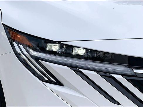 Used 2026 Nissan Sentra SV w/ SV Convenience Package FWD image 27