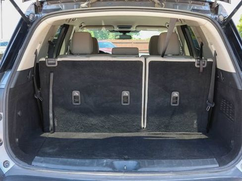 Used 2022 Nissan Pathfinder SV AWD/4WD image 9