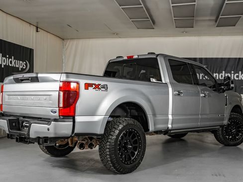 Used 2022 Ford F250 Platinum w/ FX4 Off-Road Package AWD/4WD image 8