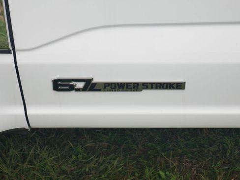 New 2025 Ford F250 XL w/ XL Chrome Package RWD image 76