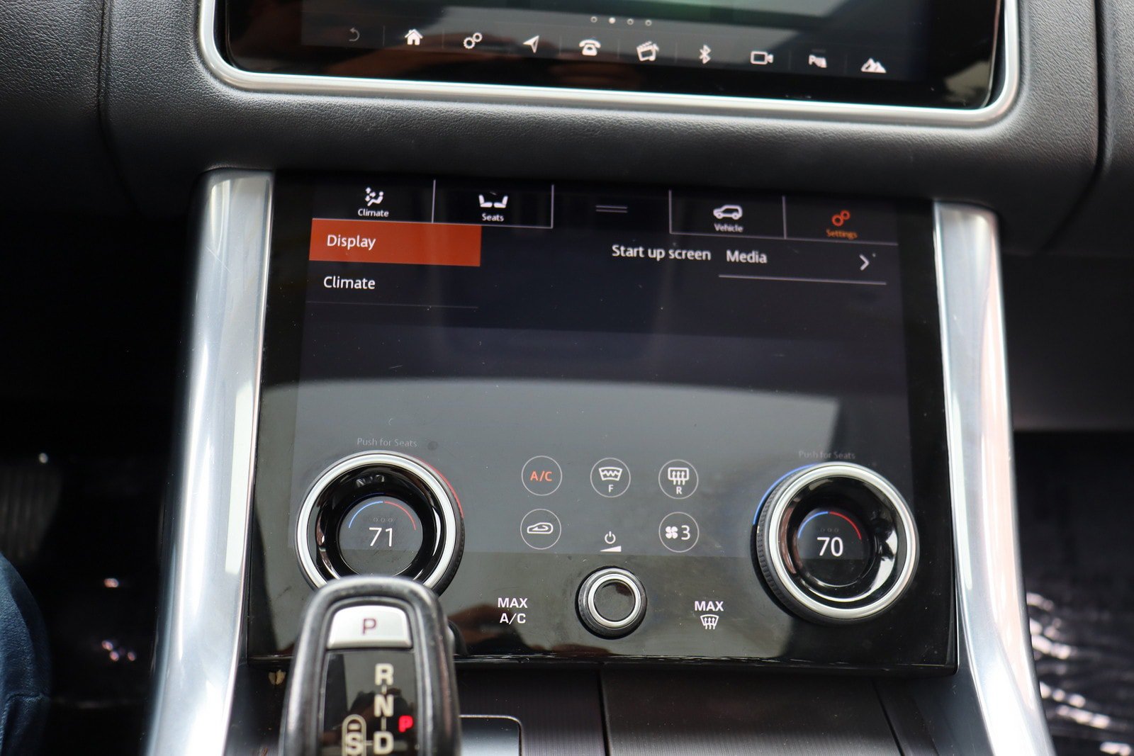 Used 2018 Land Rover Range Rover Sport HSE AWD/4WD image 31