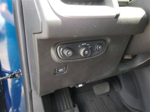 Used 2020 GMC Terrain SLT w/ Preferred Package image 17