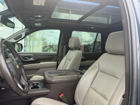 Used 2021 Chevrolet Tahoe LT w/ LT Signature Package RWD image 9