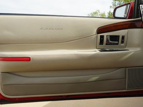 Used 2001 Cadillac Eldorado ESC w/ Comfort/Convenience Pkg image 11