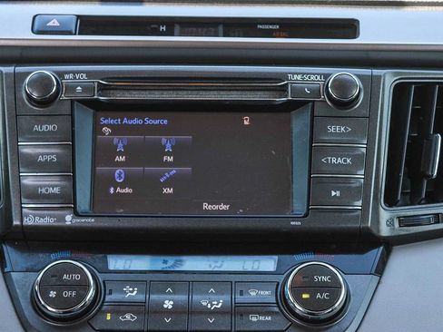 Used 2014 Toyota RAV4 XLE AWD/4WD image 14