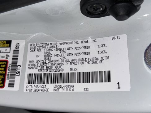 Used 2021 Toyota Tundra SR5 w/ SR5 Leather Package image 35