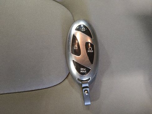 Used 2024 Hyundai Elantra SEL FWD image 32