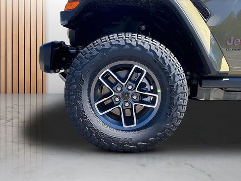 New 2026 Jeep Gladiator Mojave AWD/4WD image 30