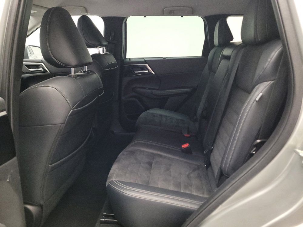 Used 2022 Mitsubishi Outlander SE FWD image 18