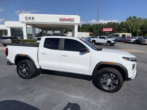 Used 2023 GMC Canyon AT4 w/ AT4 Premium Package AWD/4WD image 7