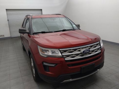 Used 2018 Ford Explorer XLT FWD image 14
