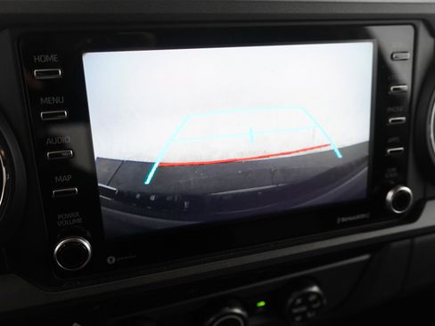 Used 2020 Toyota Tacoma TRD Off-Road image 27