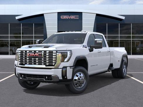 New 2026 GMC Sierra 3500 Denali w/ Denali Reserve Package AWD/4WD image 6