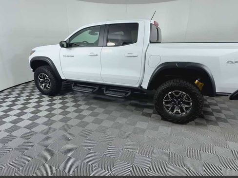 Certified 2026 Chevrolet Colorado ZR2 w/ Technology Package AWD/4WD image 6