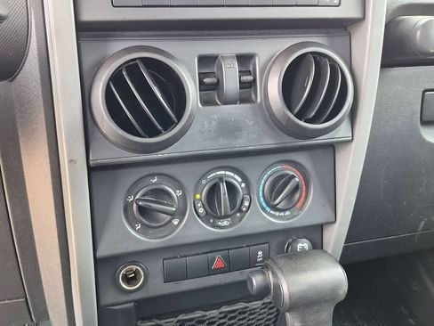 Used 2010 Jeep Wrangler Sport AWD/4WD image 17