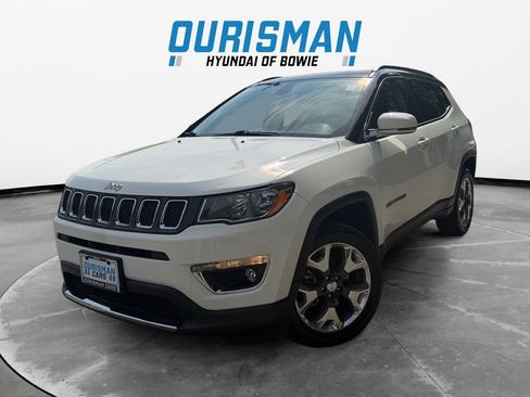 Used 2018 Jeep Compass Limited AWD/4WD image 2