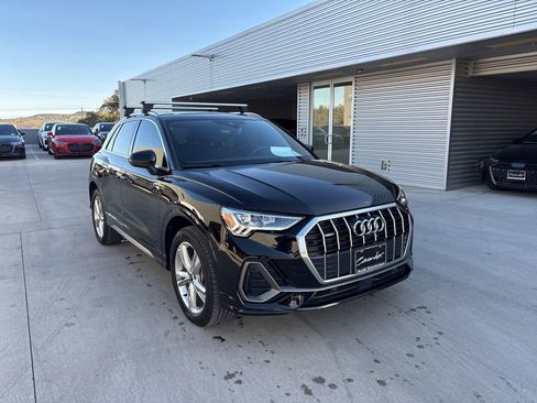 Used 2022 Audi Q3 2.0T Premium Plus w/ Premium Plus Package image 3