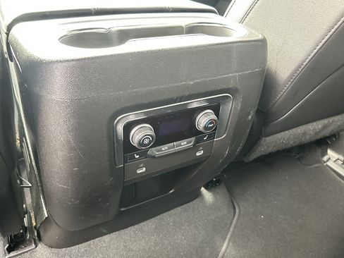 Used 2024 Chevrolet Tahoe Premier image 26